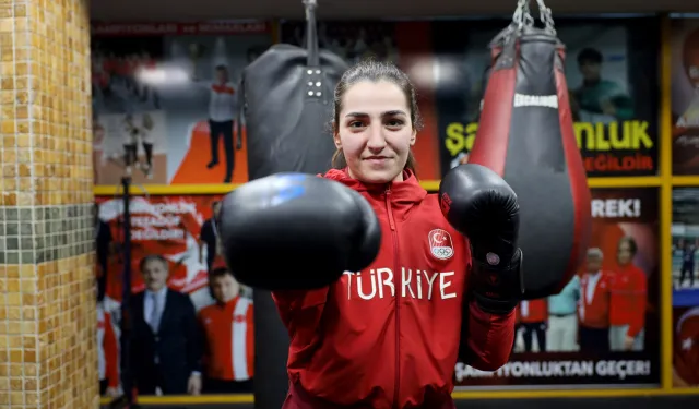 Sakarya'nın ringdeki parlayan yıldızı Ece Asude!