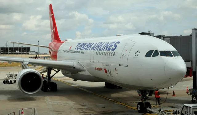 THY uçağı kalkış sonrası arızalandı!