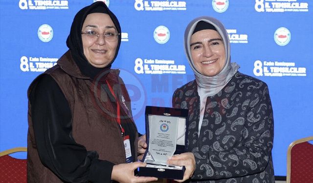 Eğitim-Bir-Sen’li kadınlar Ankara’dan ödülle döndü