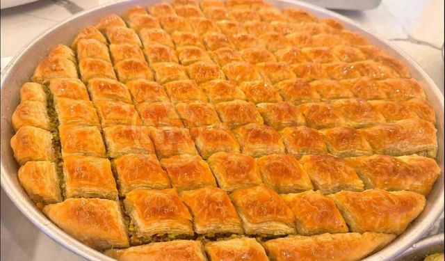 Baklavada bayram hareketliliği