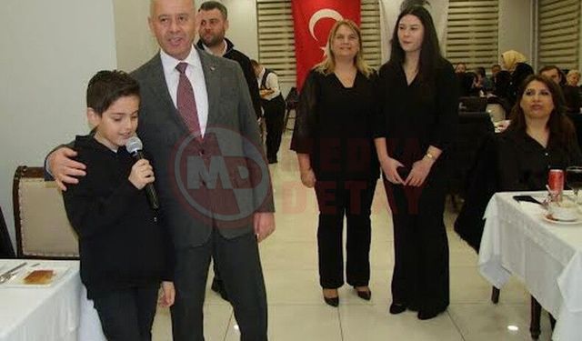 Uluocak ailesi iftar yemeğinde buluştu