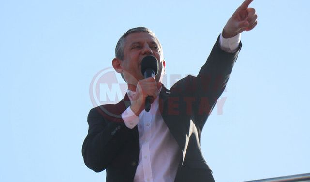 CHP Genel Başkanı Özgür Özel Sakarya'da konuştu