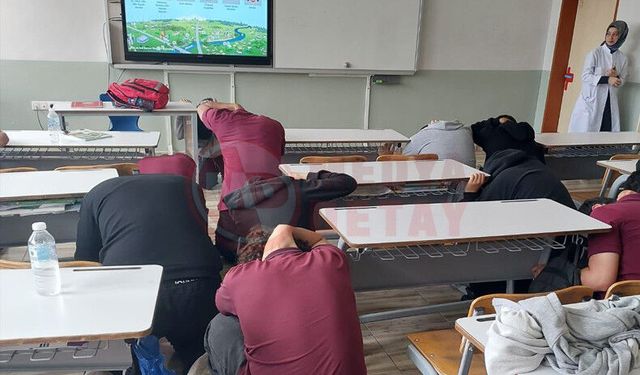 Serdivan’da Afet Farkındalık Eğitimi hız kesmeden sürüyor