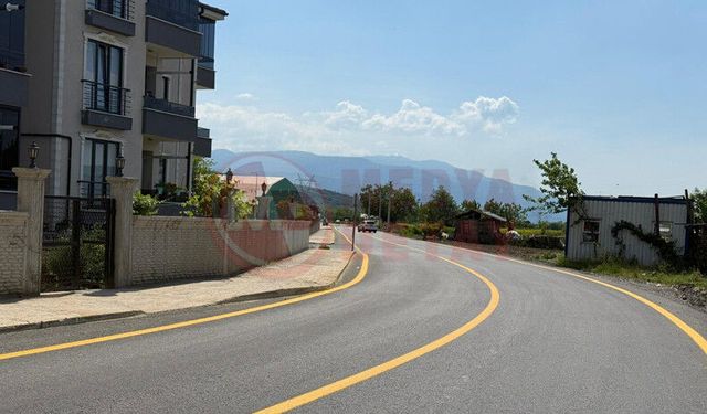 Arifiye Siteler Caddesi yeni yüzüne kavuştu