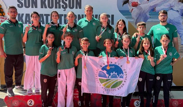 Büyükşehirli sporculardan madalya yağmuru