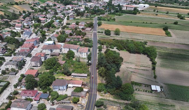 Söğütlü’nün 6 kilometrelik hattında doğalgaz, içme suyu ve güçlü ulaşım ağı