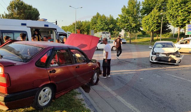 Kafa kafaya çarpıştılar! 1 Yaralı