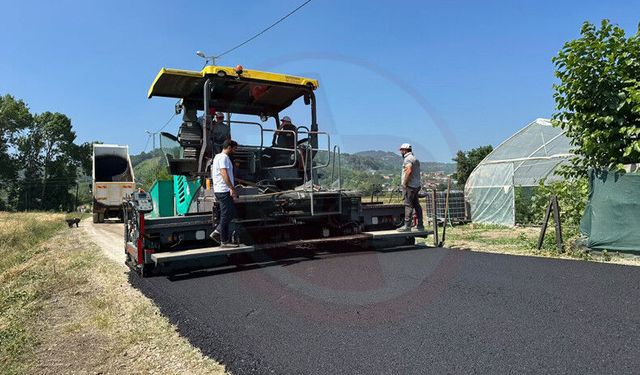 Kuruçeşme Mahallesi’nde asfalt çalışmaları sürüyor