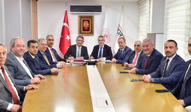 Çelik’ten Ankara’da yatırım ve hizmet temasları