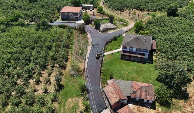 Söğütlü’de 6 kilometrelik  yol baştan sona yenileniyor