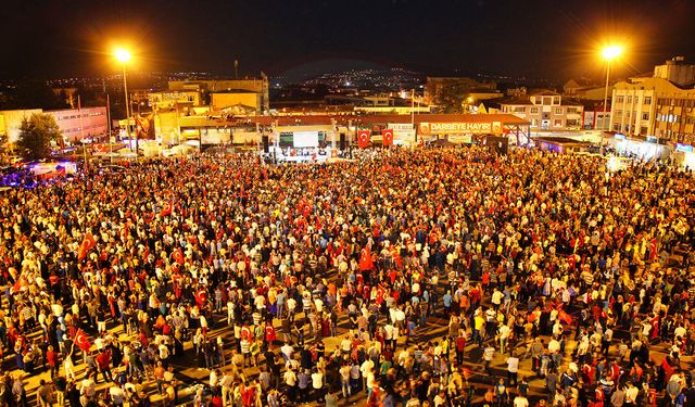 “15 Temmuz'un 10'uncu yılında yine meydanlarda olacağız”