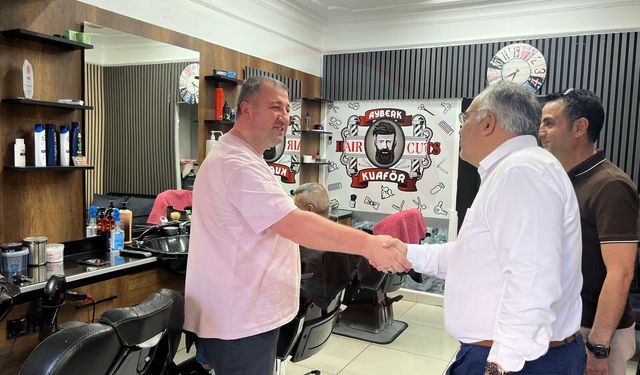 Anahtar Parti sahadan ayrılmıyor