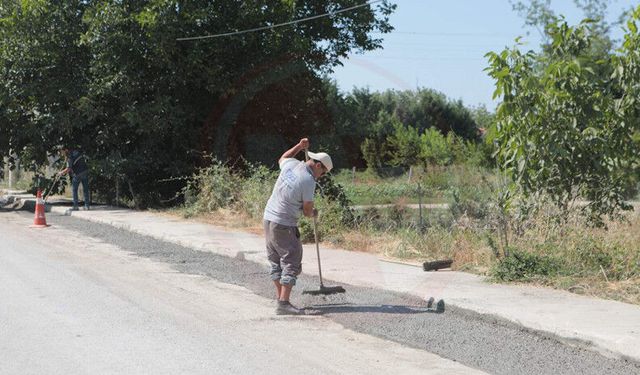 Kumbaşı Mahallesi'nde yol bakım çalışmaları sürüyor