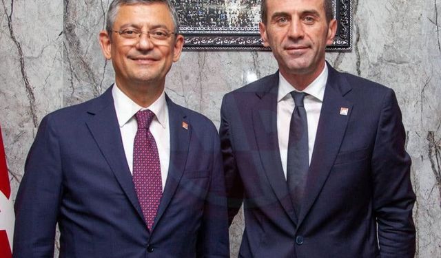 Yeni Parti sahaya iniyor!