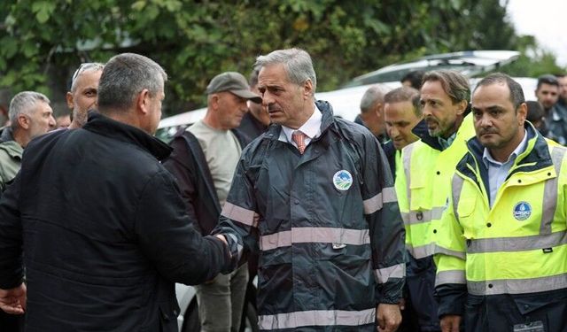 Başkan Alemdar afeti yaşayan Darıçayırı'nda