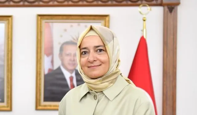 Betül Sayan Kaya istifa etti!
