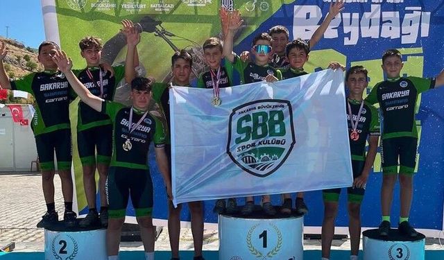 Genç pedallar 42 madalyayla sezonu taçlandırdı