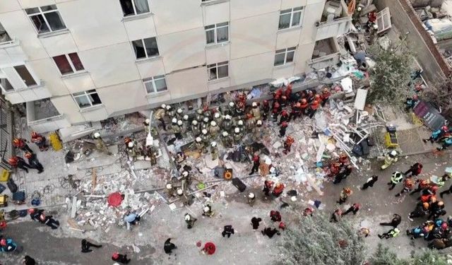Maltepe’de çöken bina ile ilgili soruşturma başlatıldı