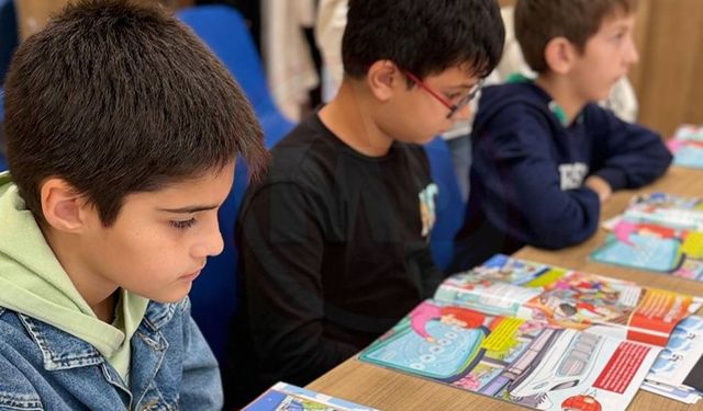 Minikler bilimin gizemli dünyasında yolculuk yaptı