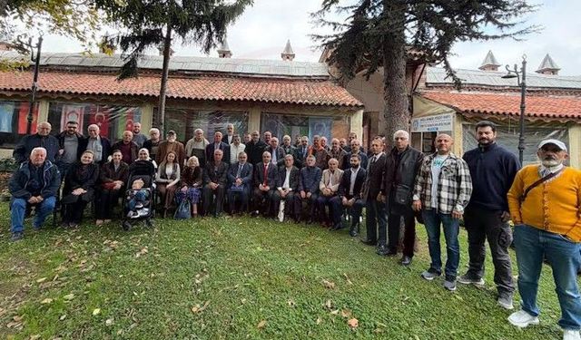 Prof. Kul,  “Çin, borcunu ödeyemeyen ülkenin limanlarına çöküyor”