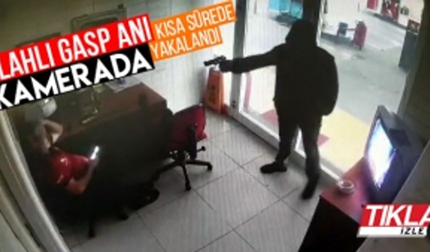 Silahlı gasp anı kamerada