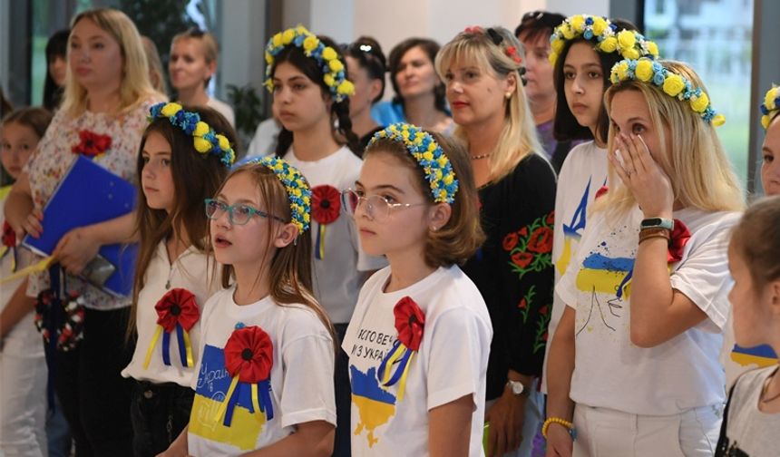 Savaş mağduru Ukraynalı çocuklara Türkiye yuva oldu
