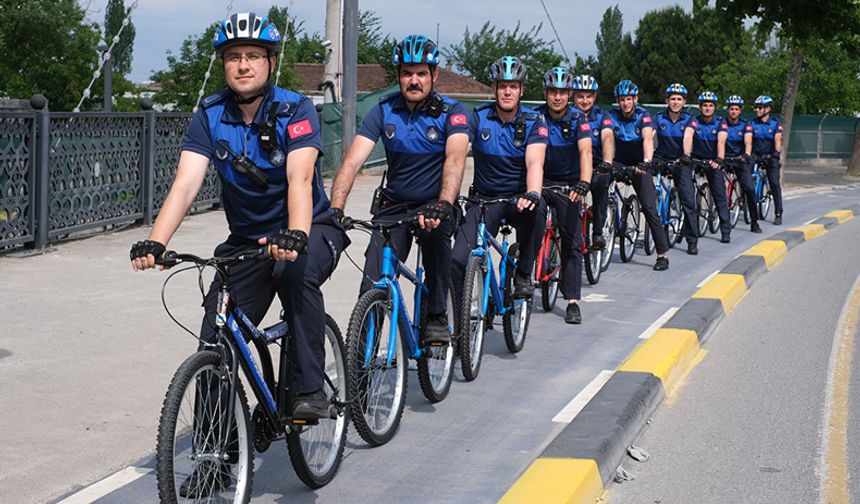 Bisikletli zabıta timi göreve başladı