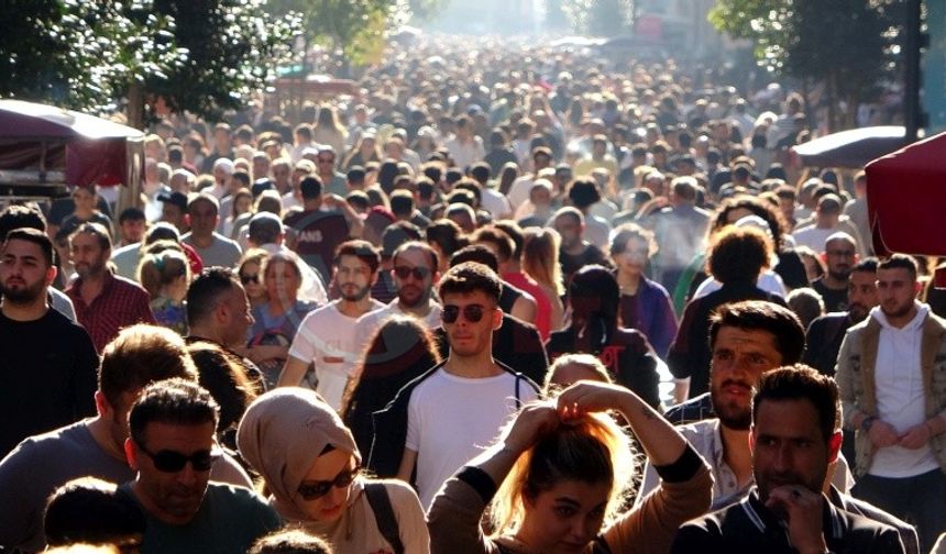 Türkiye'nin nüfusu 86 milyon 92 bin 168 kişi oldu