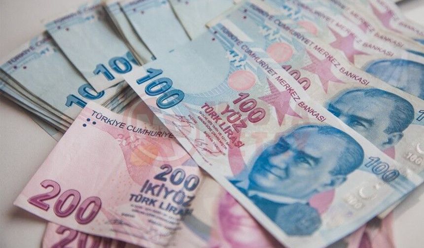 Bayram ikramiyeleri ve maaşlar hesaplara yatmaya başladı