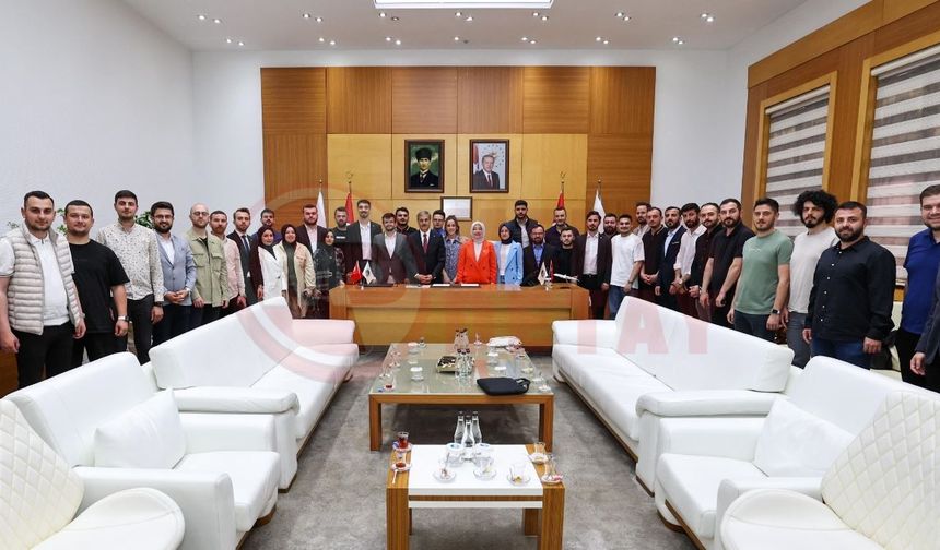 Alemdar,TBMM KEFEK Başkanı Erdoğan ve gençleri ağırladı