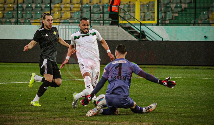 Esenler Erokspor:1  Sakaryaspor:1