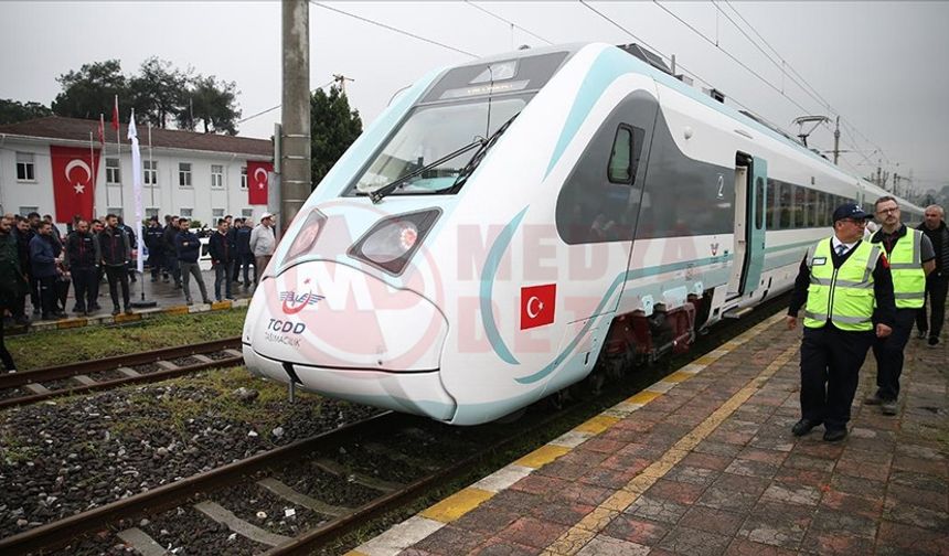 Vatandaşlar milli elektrikli treni çok sevdi!