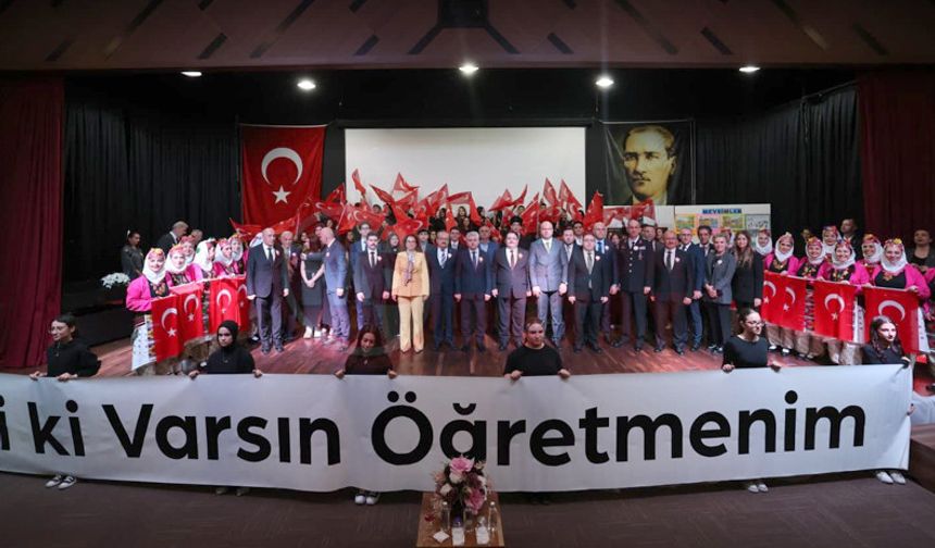 Öğretmenler Günü coşkuyla kutlandı