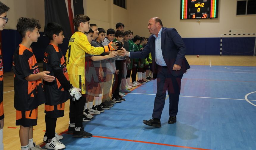 Ferizli’de Futsal heyecanı başladı