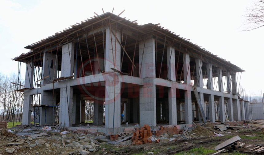 Karaabdiler İlköğretim Okulu inşaatı tüm hızıyla devam ediyor