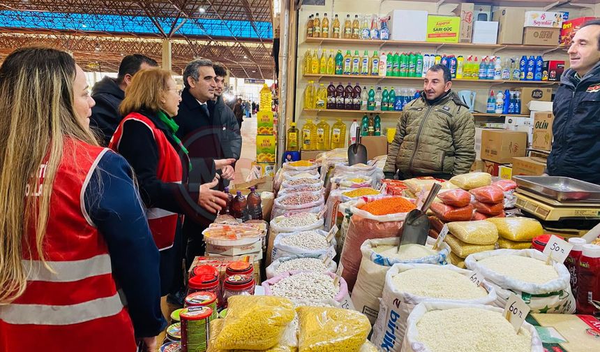 CHP Sakarya İl Kadın Kolları Hendek semt pazarında