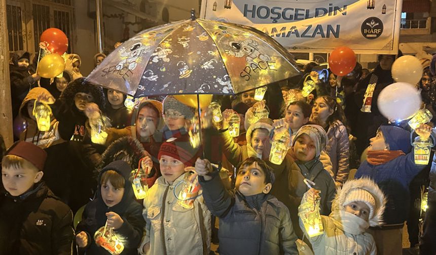 Çocukların ilk teravih heyecanı