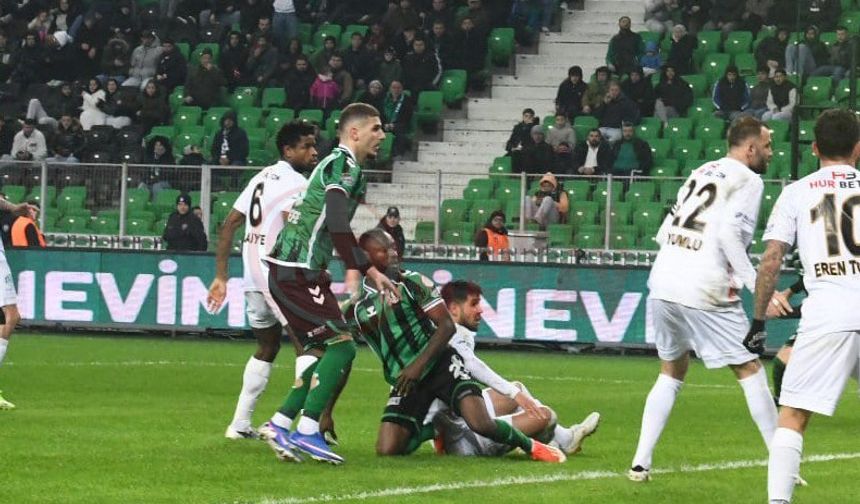 Sakaryaspor’un içler acısı hali!