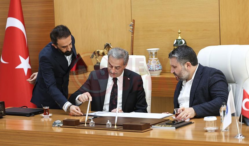 Başkan Alemdar ve Bakan Yardımcısı İnan ‘sanayi dönüşümünü’ görüştü