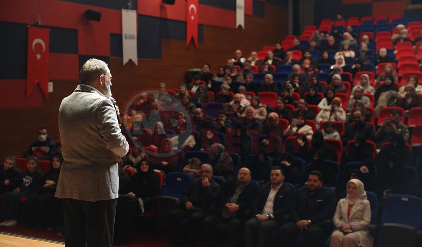Ramazan’ın son buluşmasında  Erzincanlı’dan duygu dolu gece