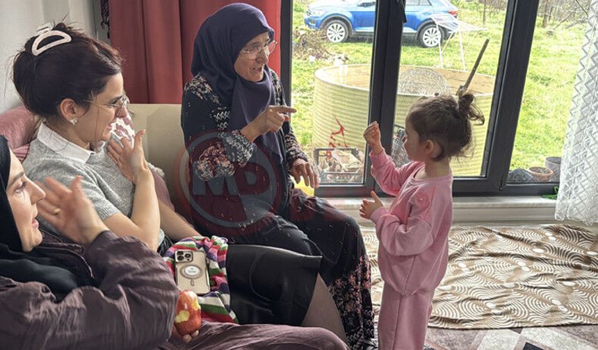 İşaret diliyle kurulan sevgi dolu iletişim
