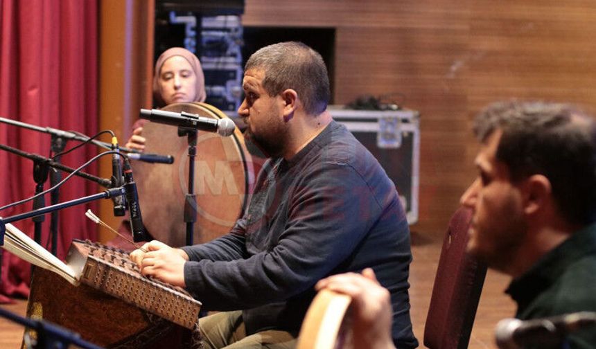 Sedat Anar konseri yoğun ilgi gördü