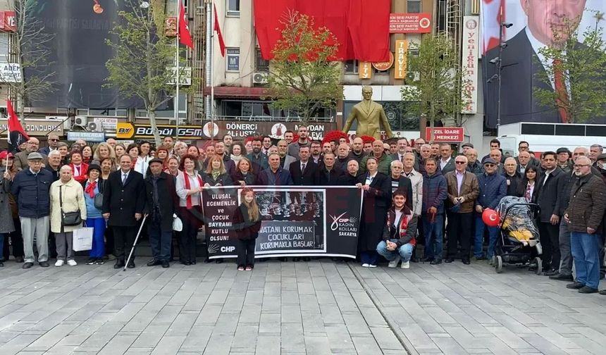“Cumhuriyet değerlerine  sahip çıkmaya devam edeceğiz”