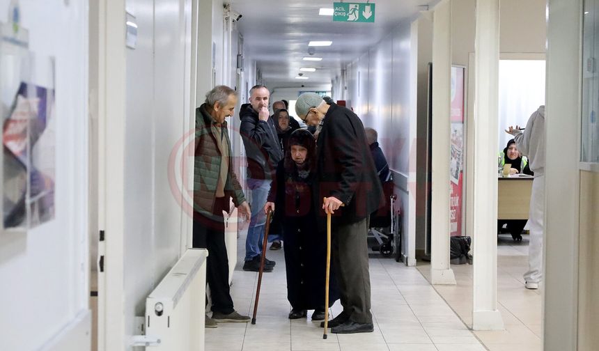 Büyükşehir’den evliliğinde 30 yılı aşan çiftlere sağlık eli