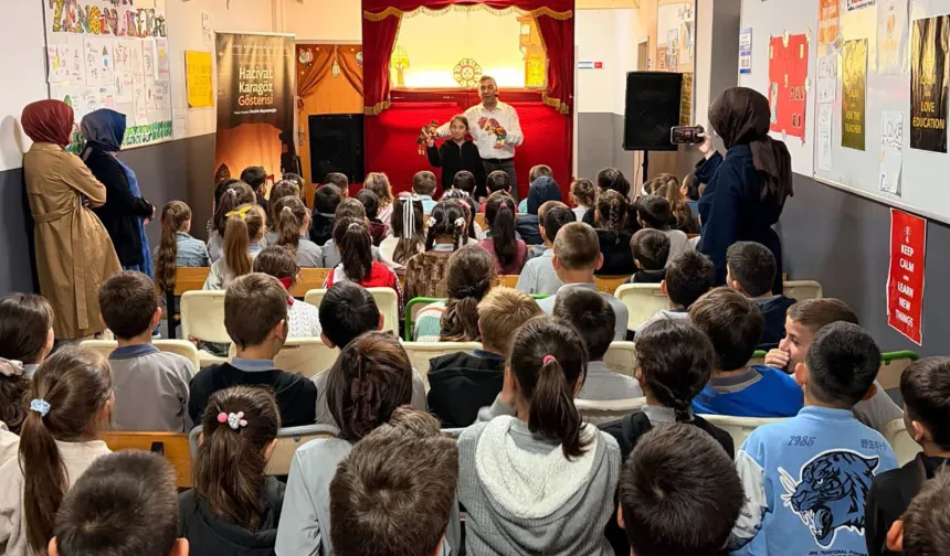 Sakarya'nın dört yanına 'Bir Hikâye Bin Neşe' taşınıyor