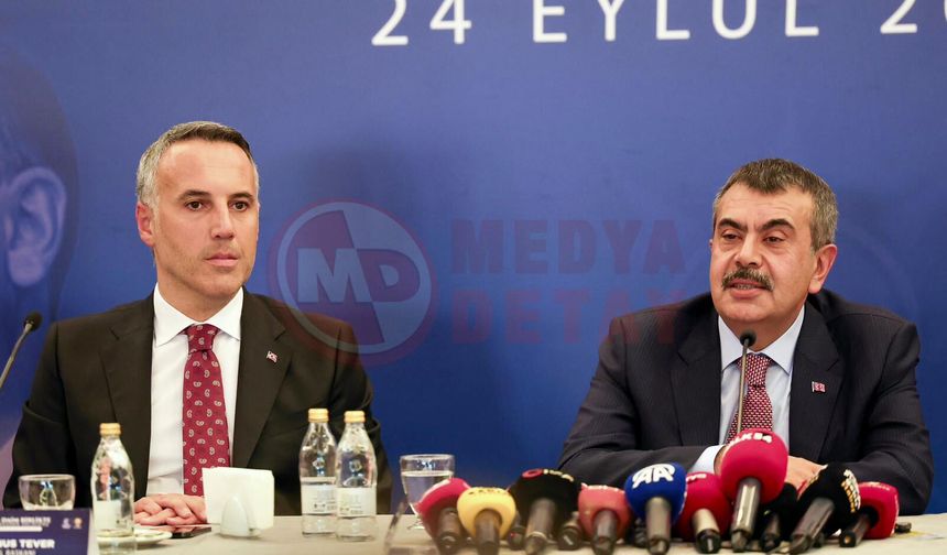 AK Parti’den Bakan Tekin’e destek