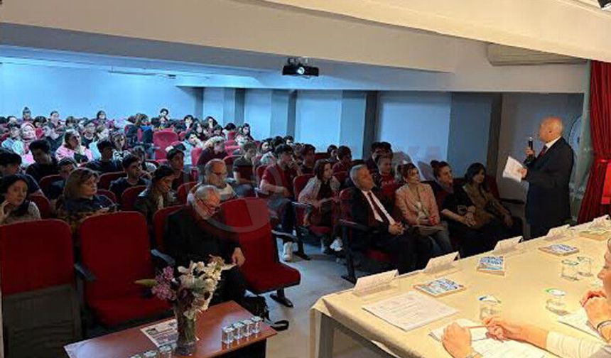 Yahya Kemal Beyatlı Anadolu Lisesinde Cengiz Aytmatov paneli