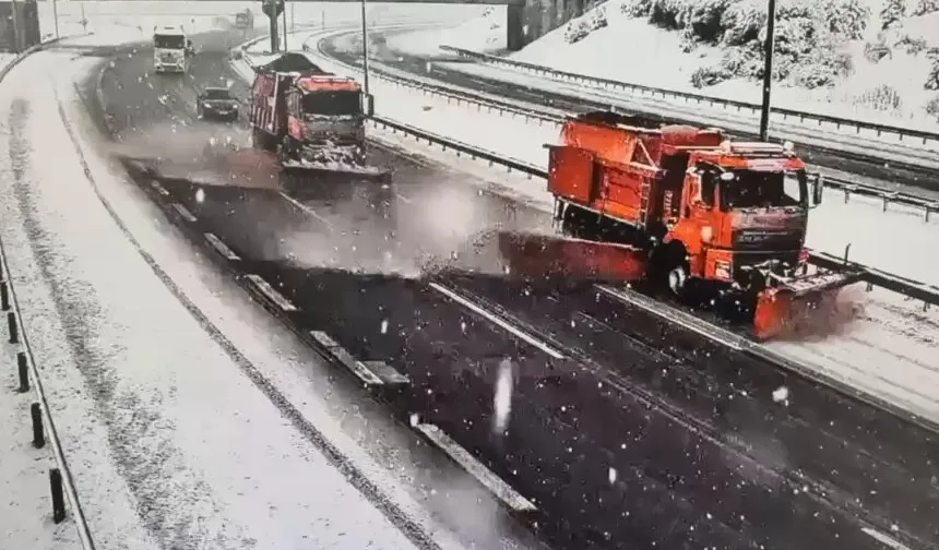 Karayolları ekipleri 24 saat sahada