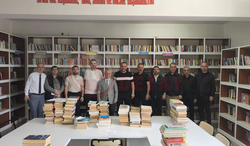 SATSO 26. Meslek Komitesi’nden  Sakarya MTAL’E  kütüphane desteği