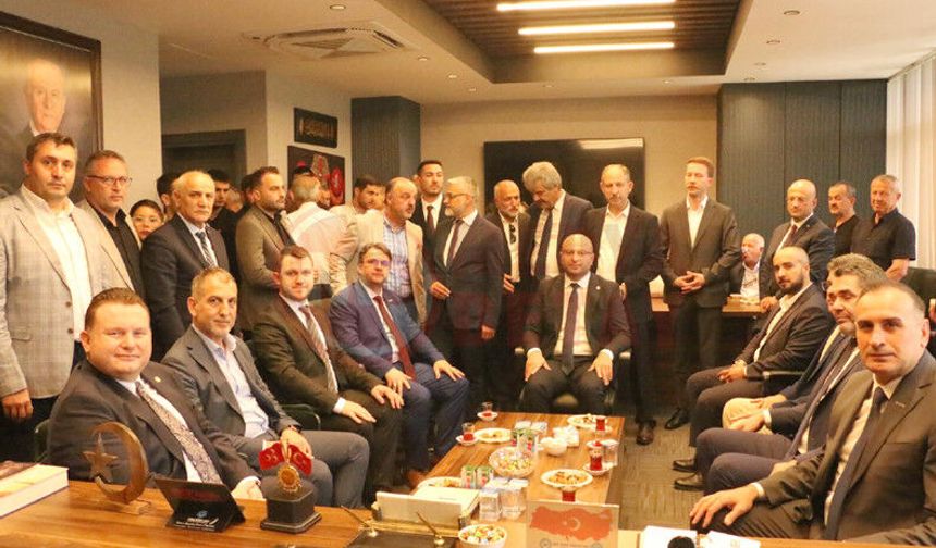 MHP’de coşkulu bayramlaşma